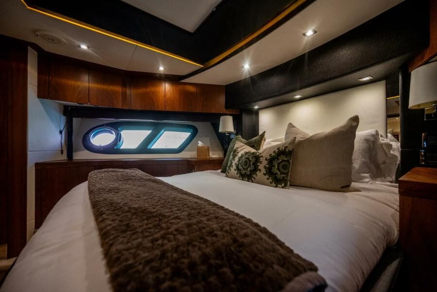 2015 Sunseeker 75