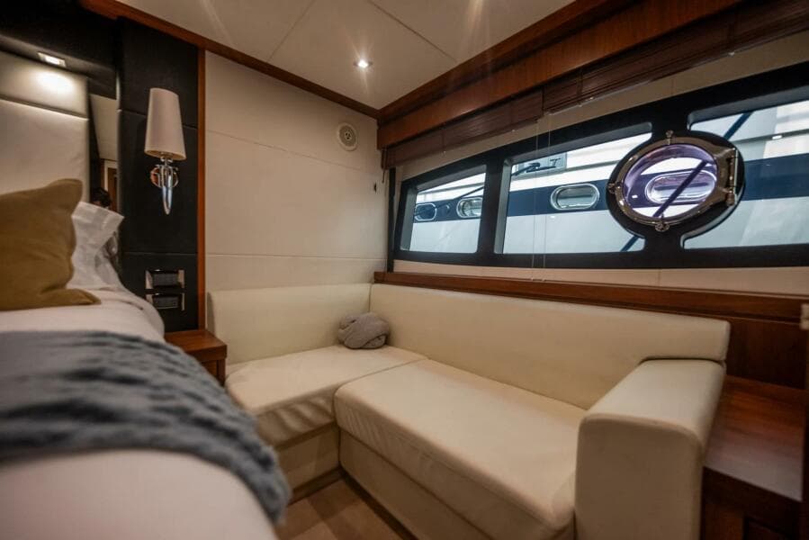 2015 Sunseeker 75