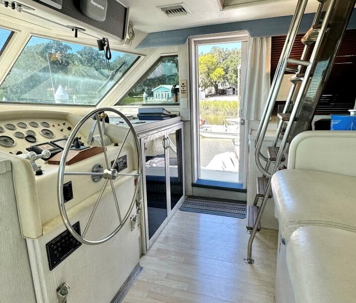 1987 Hatteras 54 MotorYacht