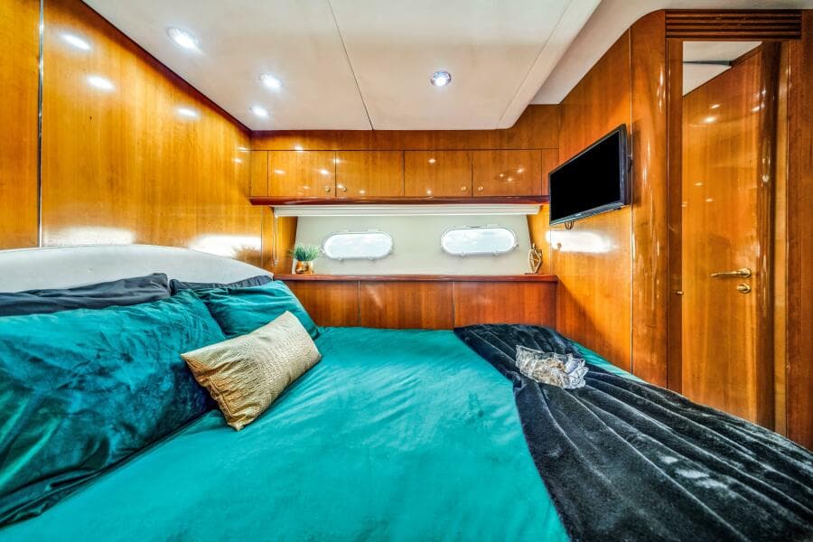 2003 Sunseeker 150 GT - Cabin