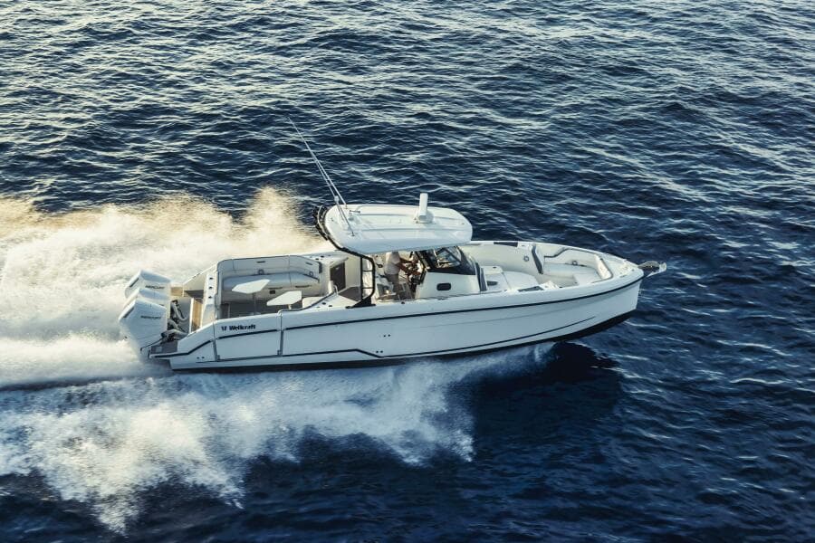 2025 Wellcraft 38 T-Top