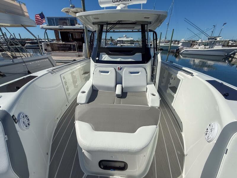 2026 Wellcraft 38 T-Top