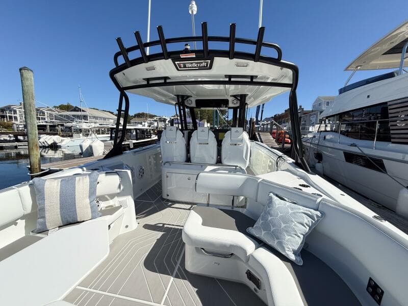 2026 Wellcraft 38 T-Top