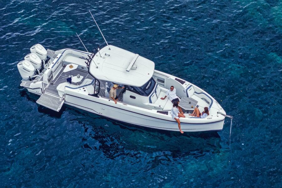 2025 Wellcraft 38 T-Top