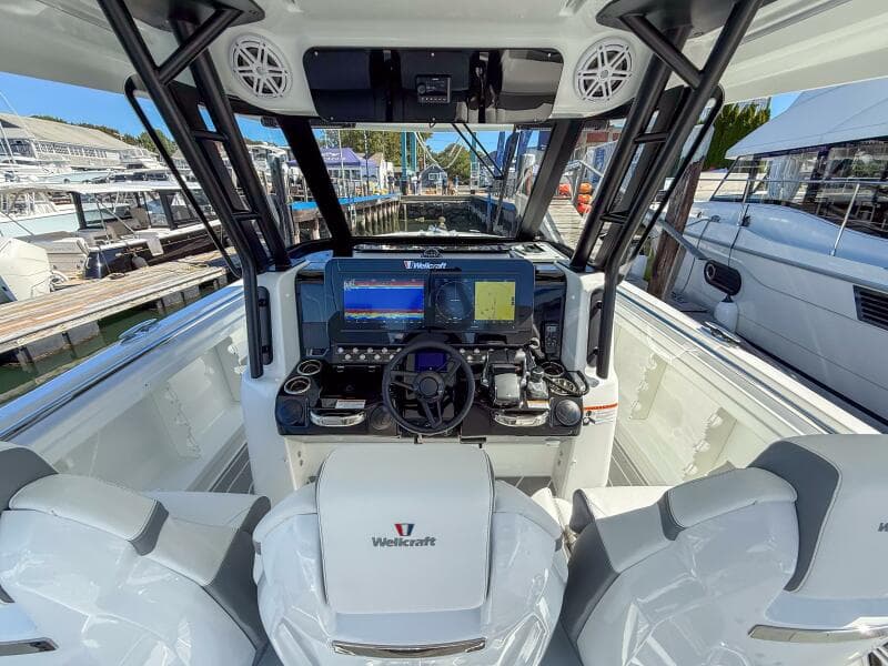 2026 Wellcraft 38 T-Top