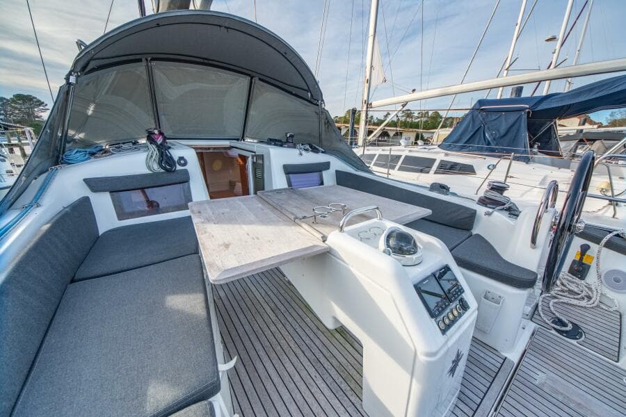 2023 Jeanneau Sun Odyssey 410