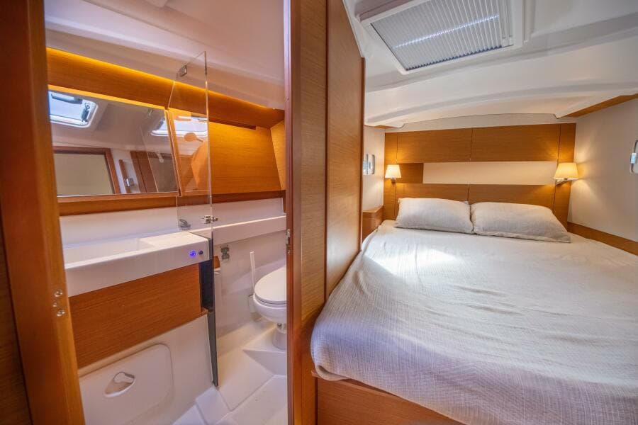 2023 Jeanneau Sun Odyssey 410