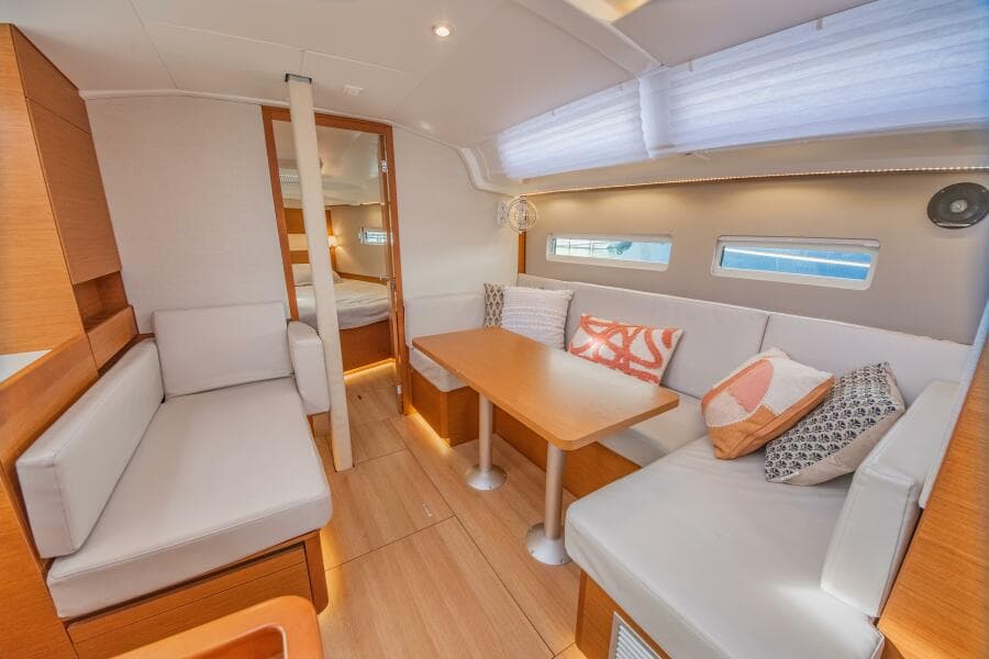 2023 Jeanneau Sun Odyssey 410