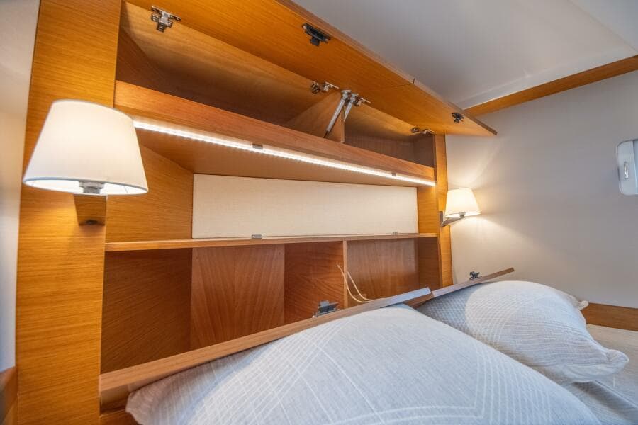 2023 Jeanneau Sun Odyssey 410