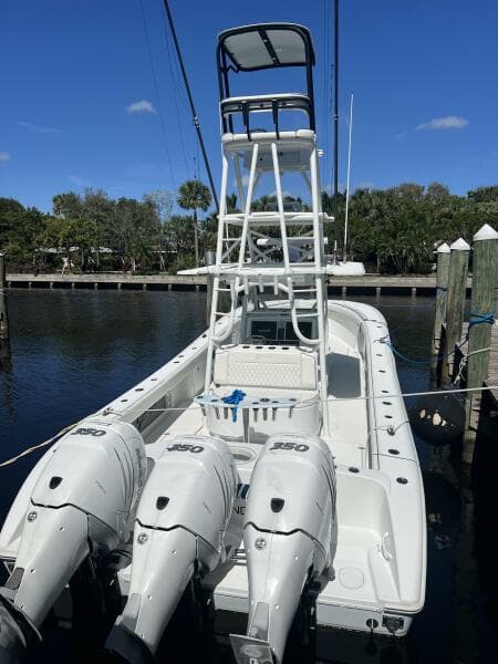 2017 Yellowfin 39' Center Console