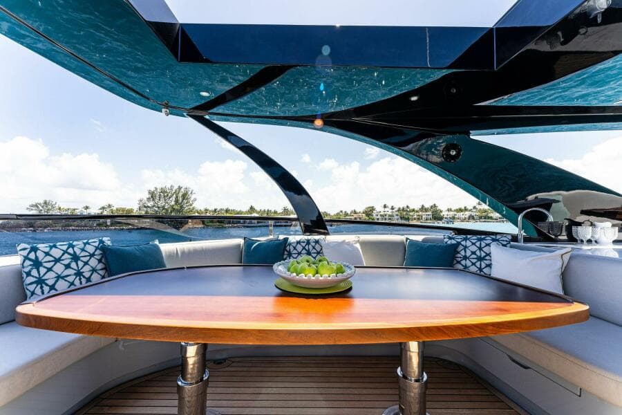 2027 Aquitalia Yachts Flybridge