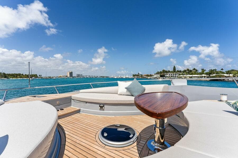2027 Aquitalia Yachts Flybridge