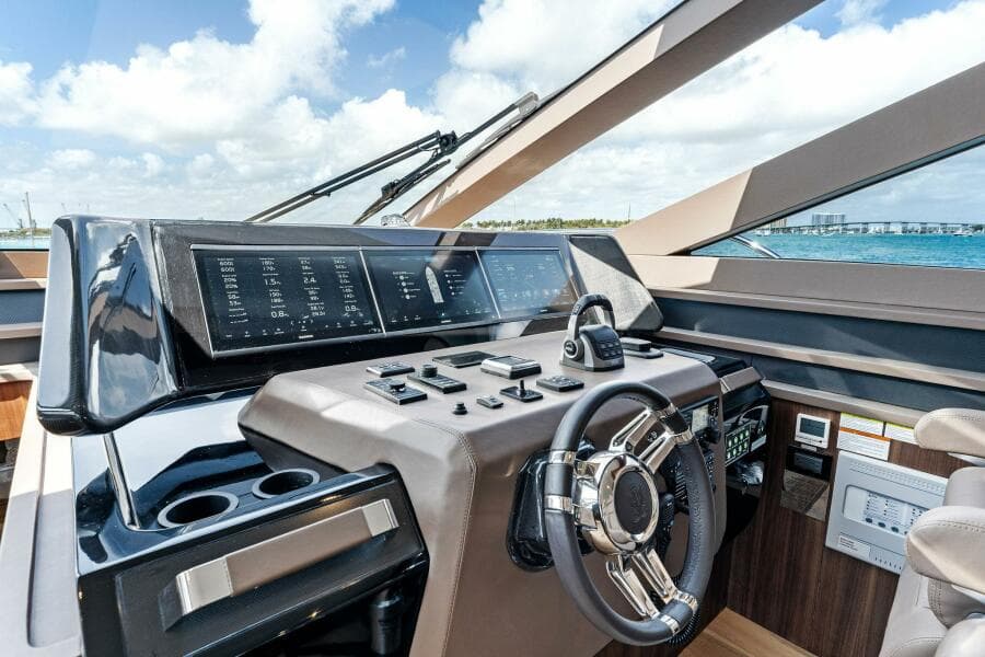 2027 Aquitalia Yachts Flybridge