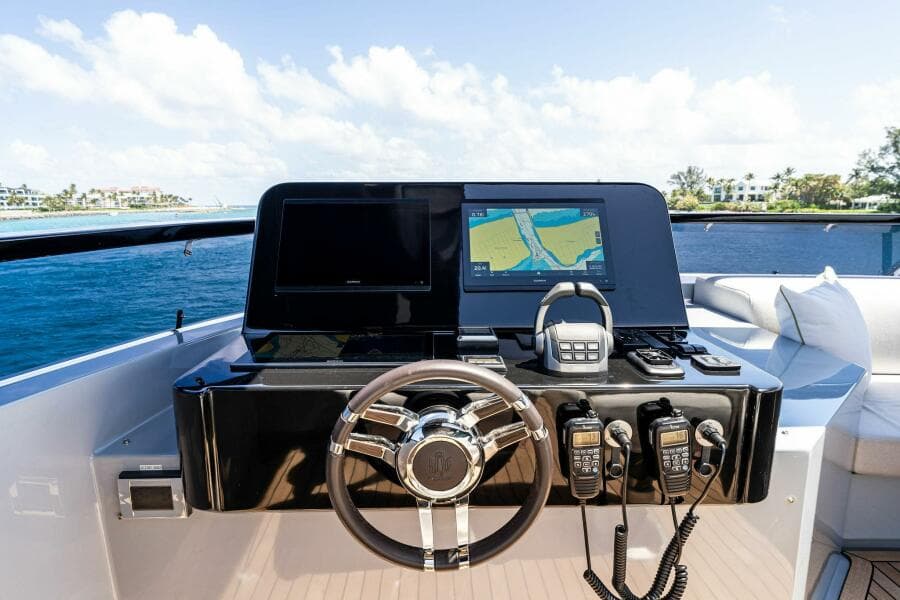 2027 Aquitalia Yachts Flybridge