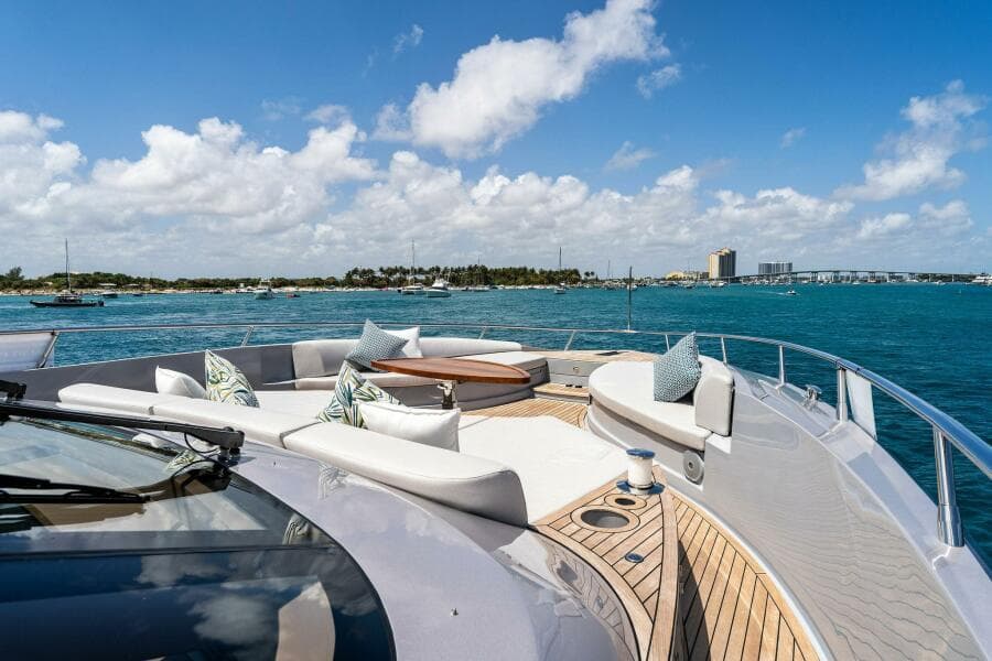 2027 Aquitalia Yachts Flybridge