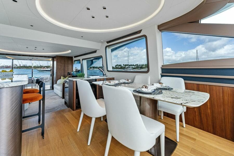 2027 Aquitalia Yachts Flybridge