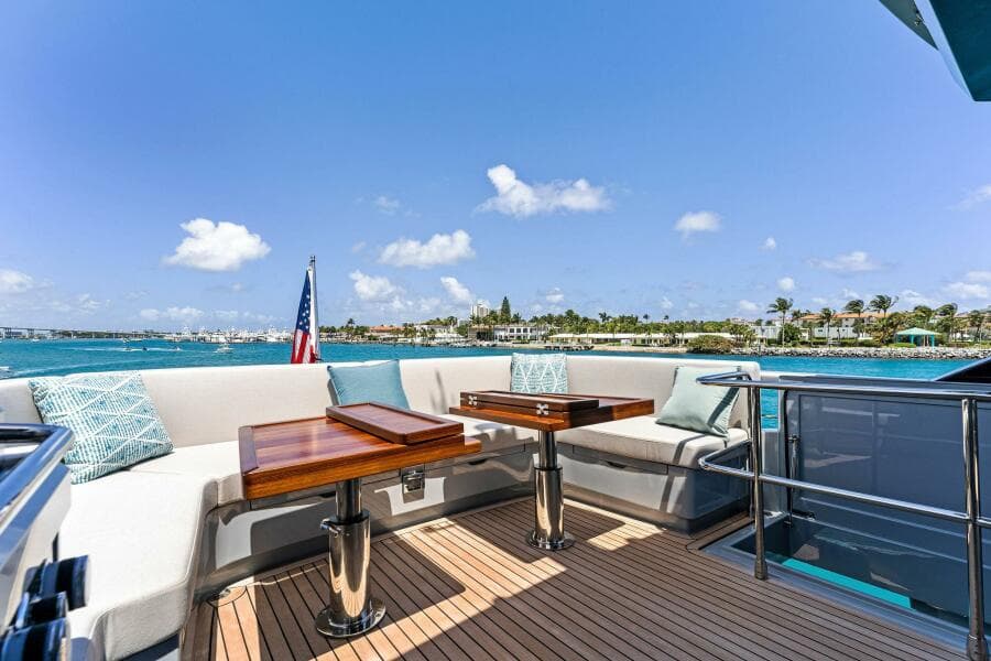 2027 Aquitalia Yachts Flybridge