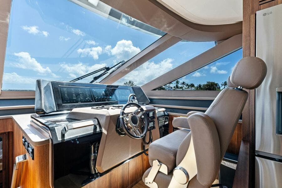 2027 Aquitalia Yachts Flybridge