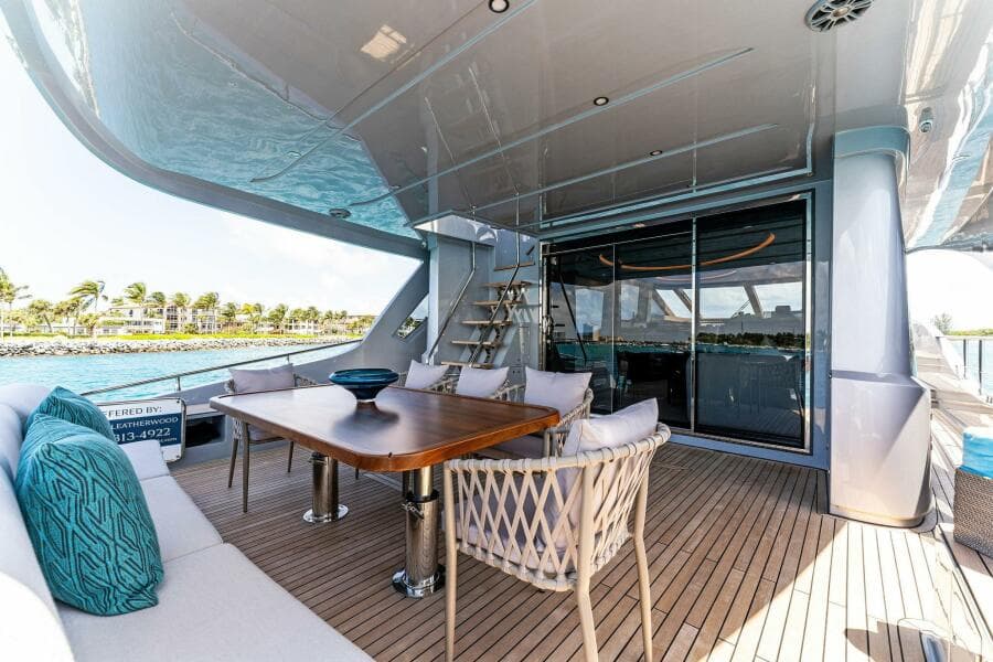 2027 Aquitalia Yachts Flybridge