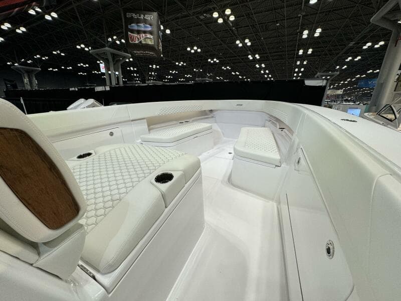 2025 Jupiter 380LS