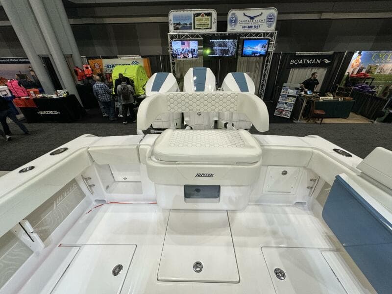 2025 Jupiter 380LS