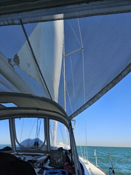 Custom translucent bimini connector