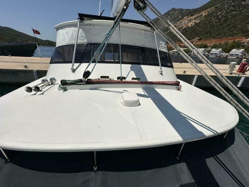 1990 Cheoy Lee Motorsailor