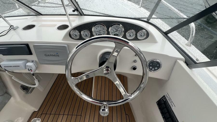 2013 Vanquish 24 Runabout