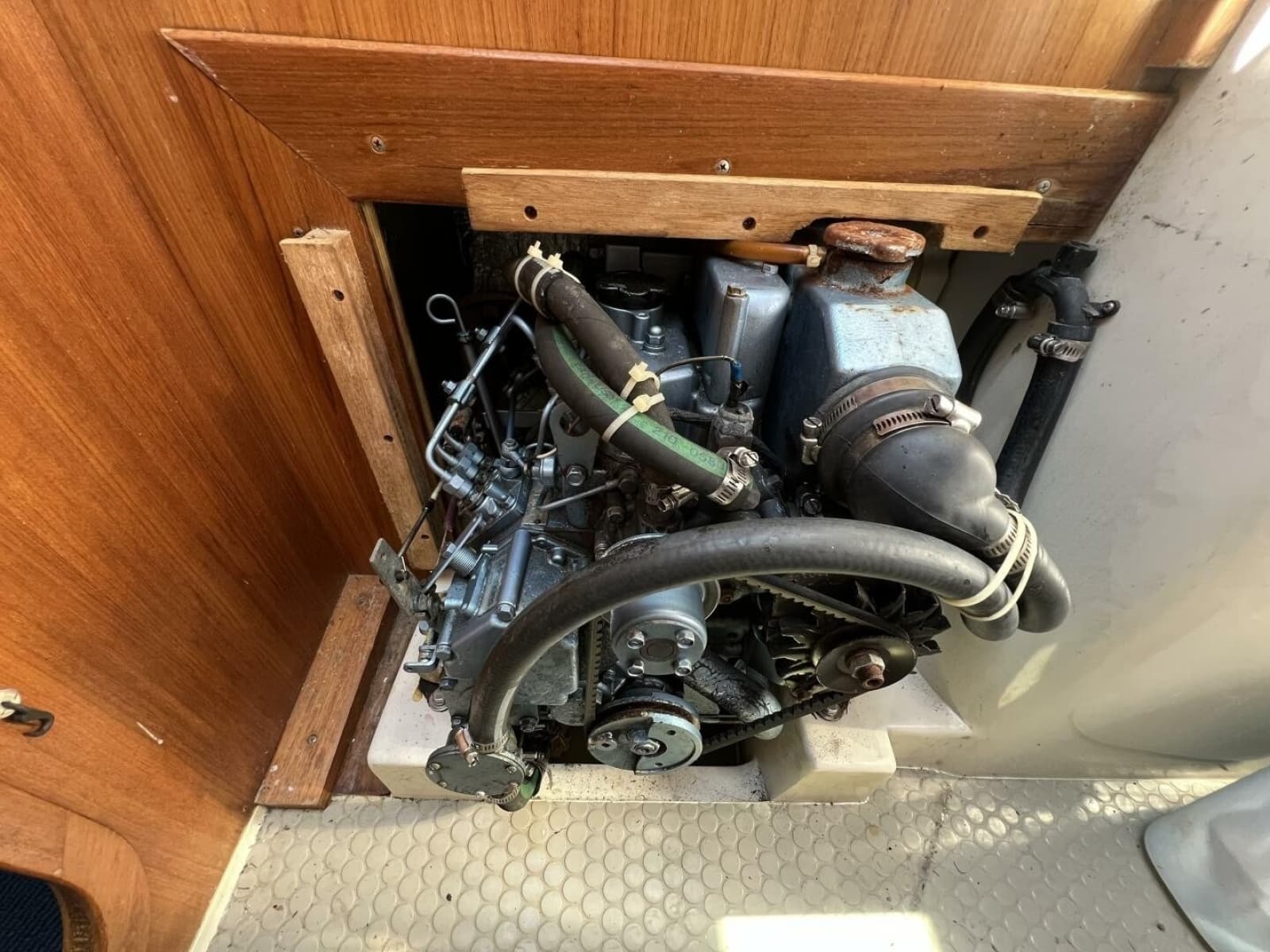 1994 Catalina 320