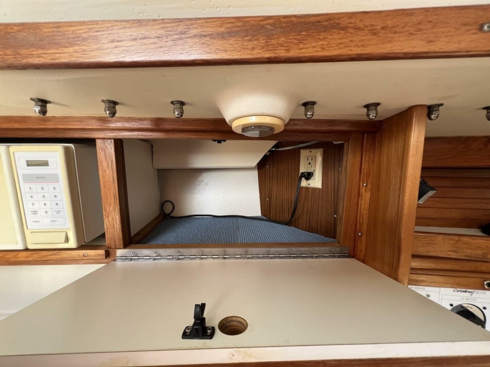 1994 Catalina 320