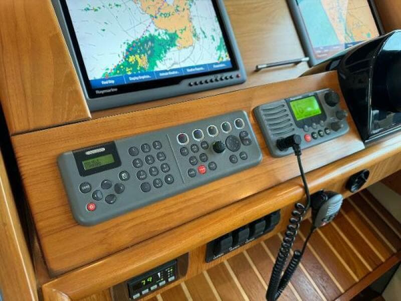 2010 Tiara Yachts 5800 Sovran