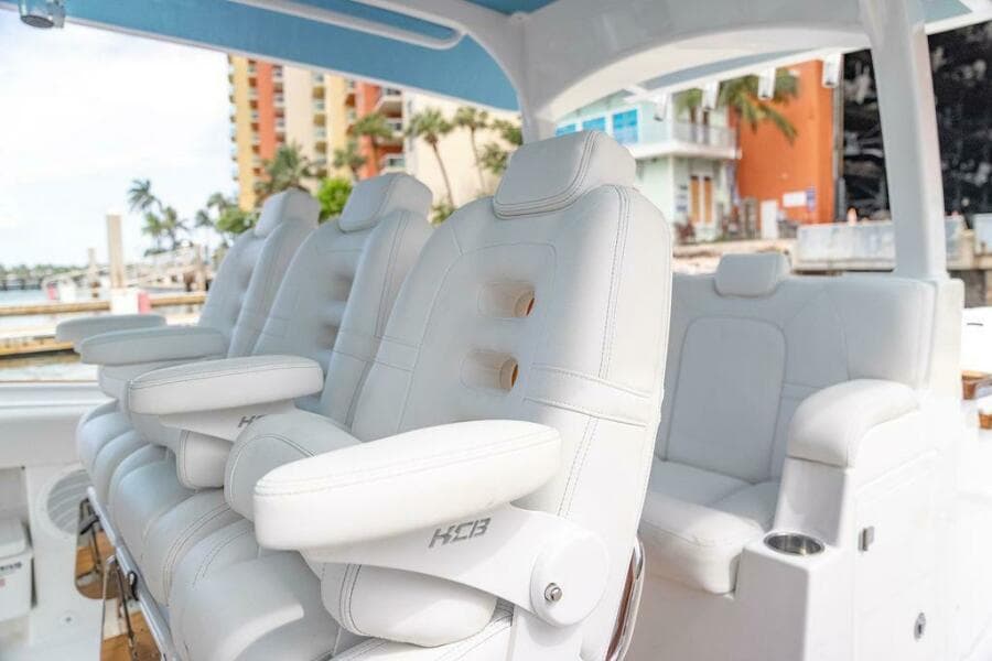 2020 HCB 42 Siesta