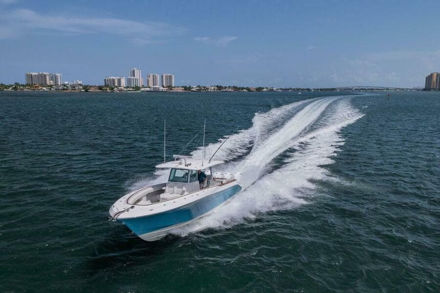 2020 HCB 42 Siesta