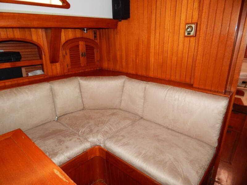 1985 Passport 