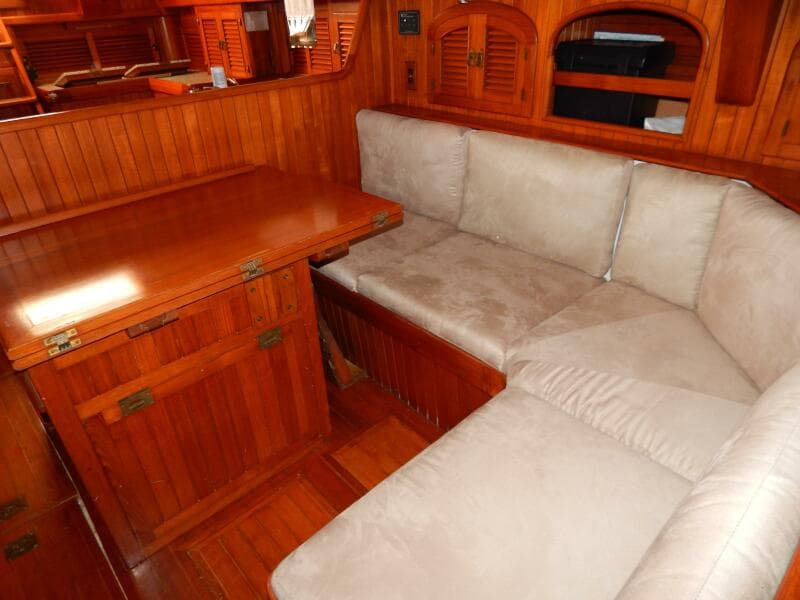 1985 Passport 