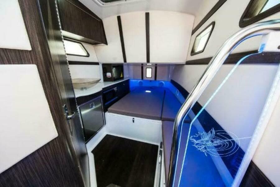 2025 Edgewater 370CC