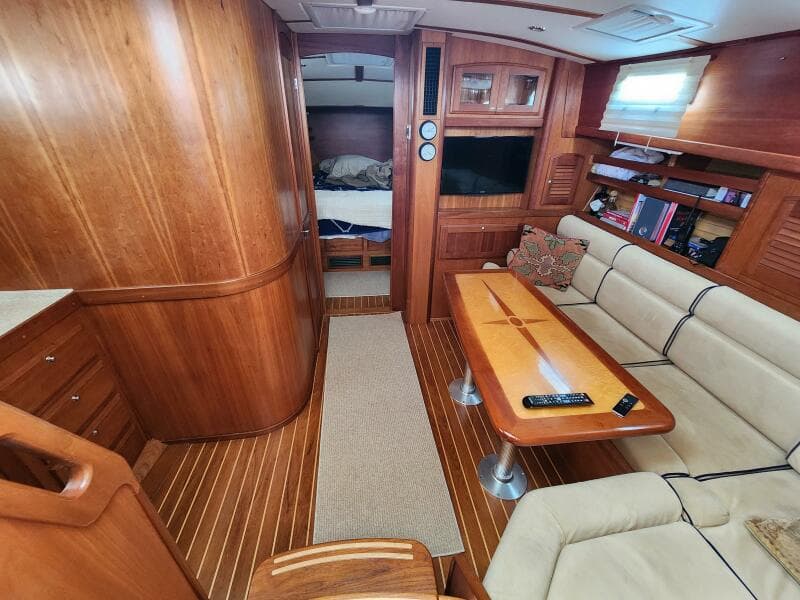 2005 Sabre 