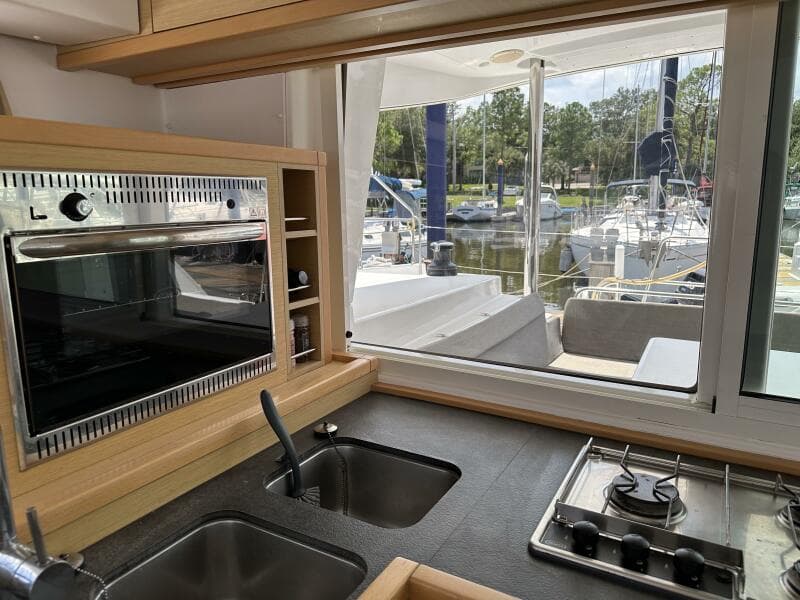 2016 Lagoon 400 S2