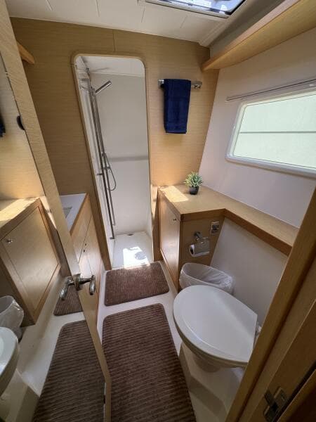 2016 Lagoon 400 S2
