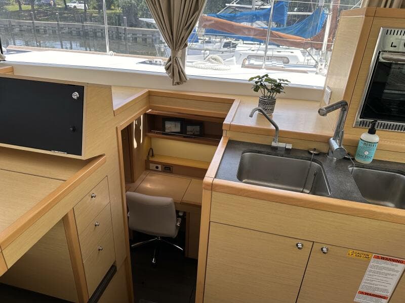 2016 Lagoon 400 S2
