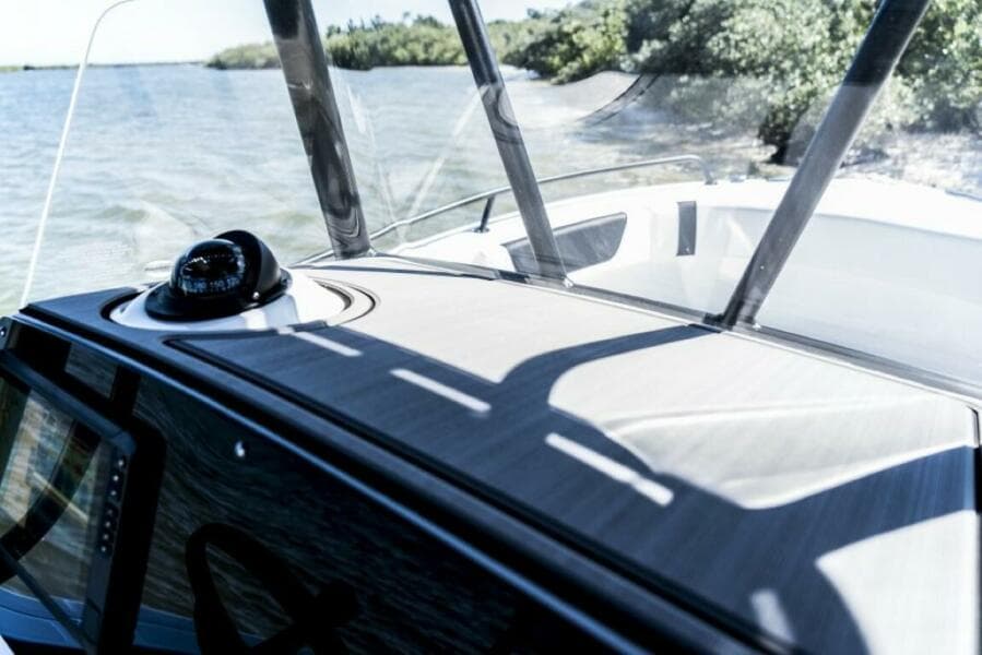2025 Edgewater 208CC