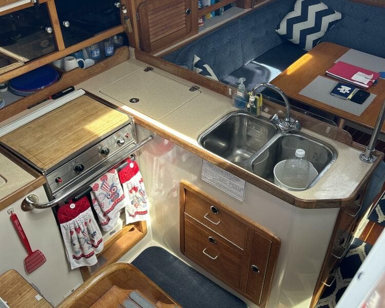 1998 Catalina 