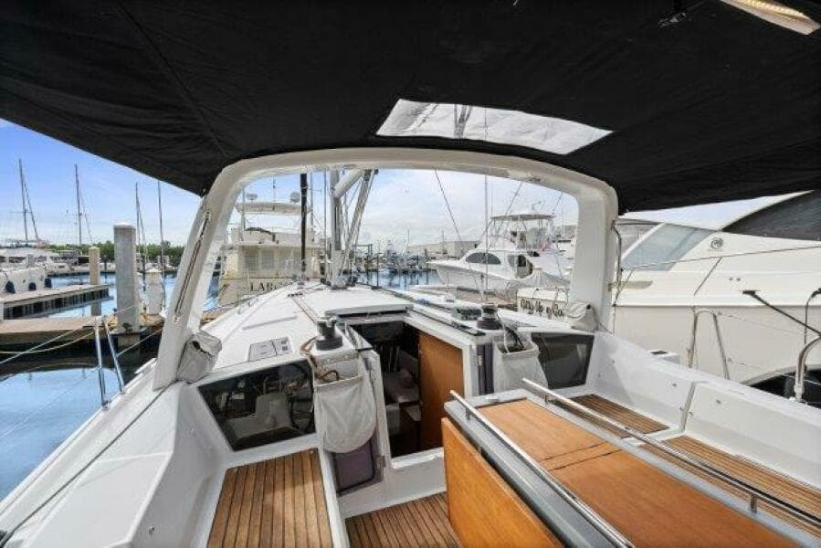 2018 Beneteau 41.1