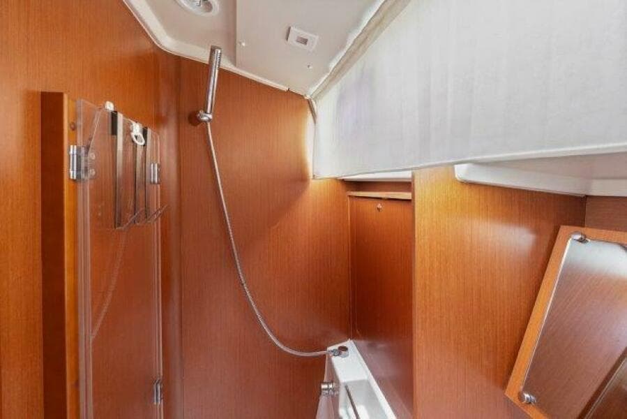 2018 Beneteau 41.1
