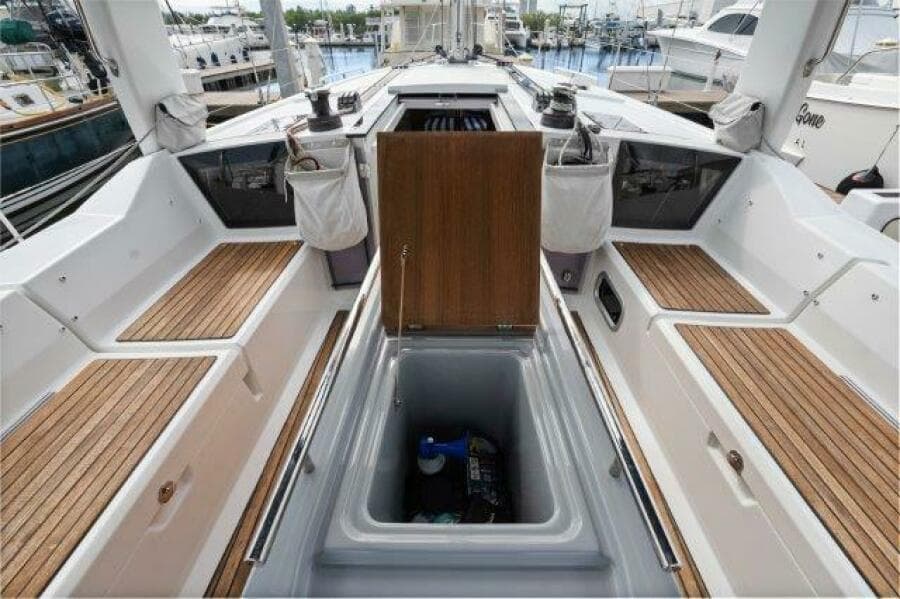 2018 Beneteau 41.1