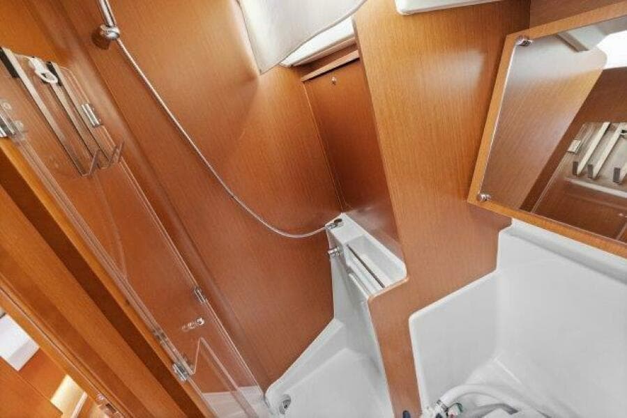 2018 Beneteau 41.1