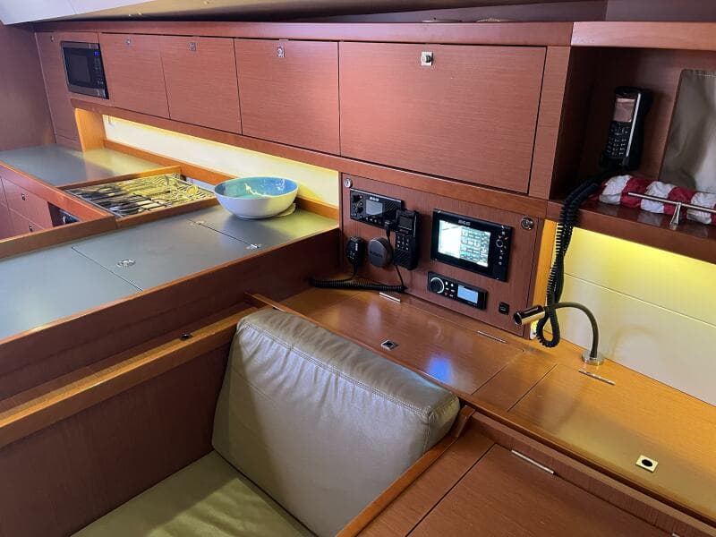 Beneteau Oceanis 48