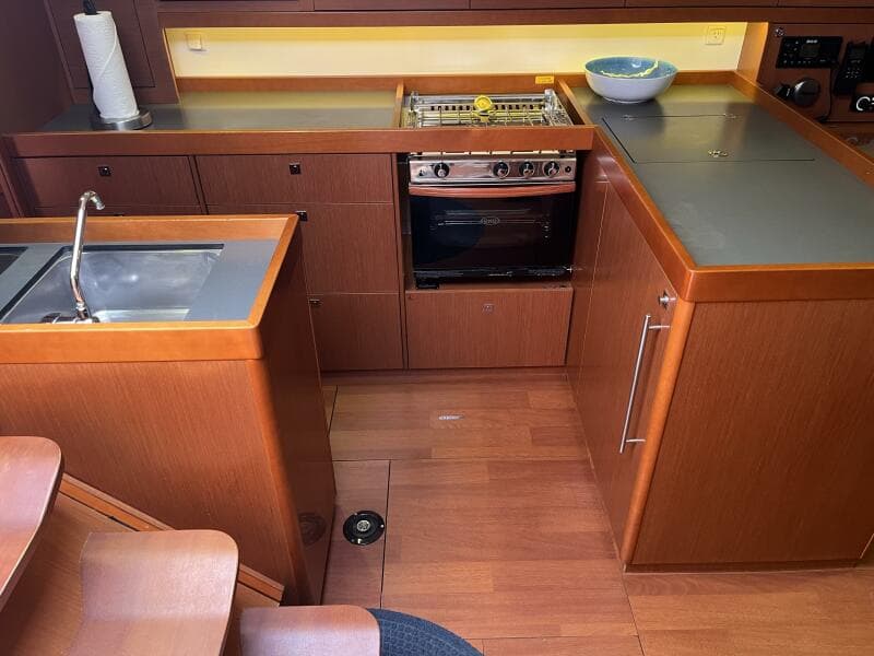 Beneteau Oceanis 48
