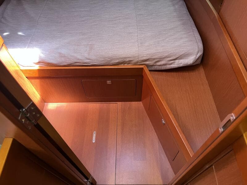 Beneteau Oceanis 48