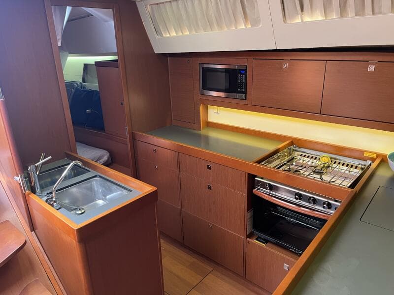 Beneteau Oceanis 48